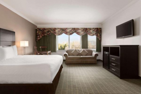 Гостиница Travelodge Baie Comeau  Бэ-Комо